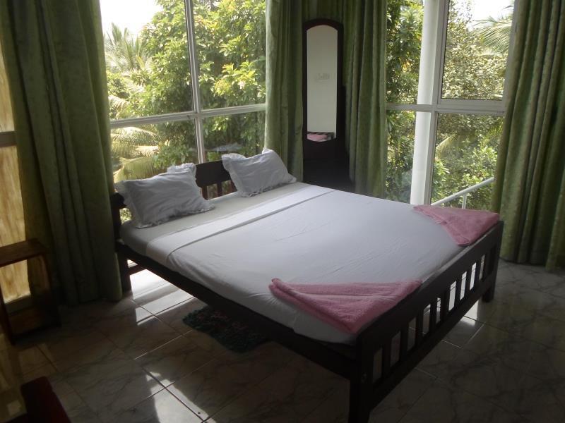 Kingdom Gate Hotel Katugastota ภายนอก รูปภาพ